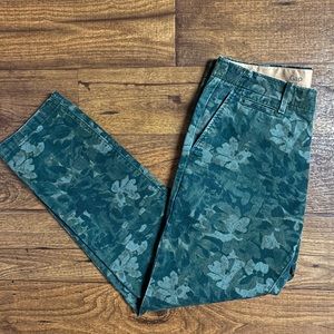 Gap • Men’s • Size 31/30 • Slim • Green • Floral Print • Trouser Pants